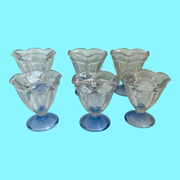Vtg Unusual Anchor Hocking 4” Tulip Ice Cream Cups Set Of 6 Clear Cup Blue Base - Picture 9 of 13